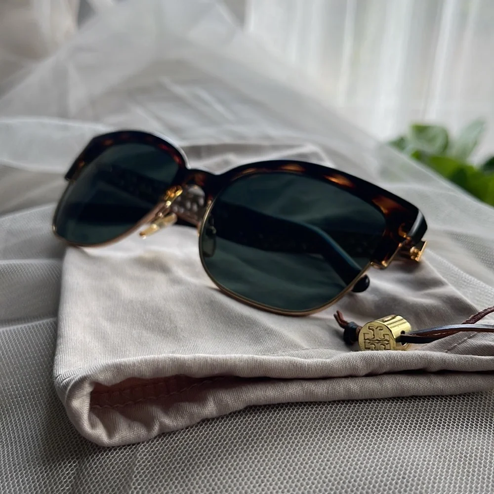 Tory Burch Tortoise Shell Sunglasses - Picture 10 of 11